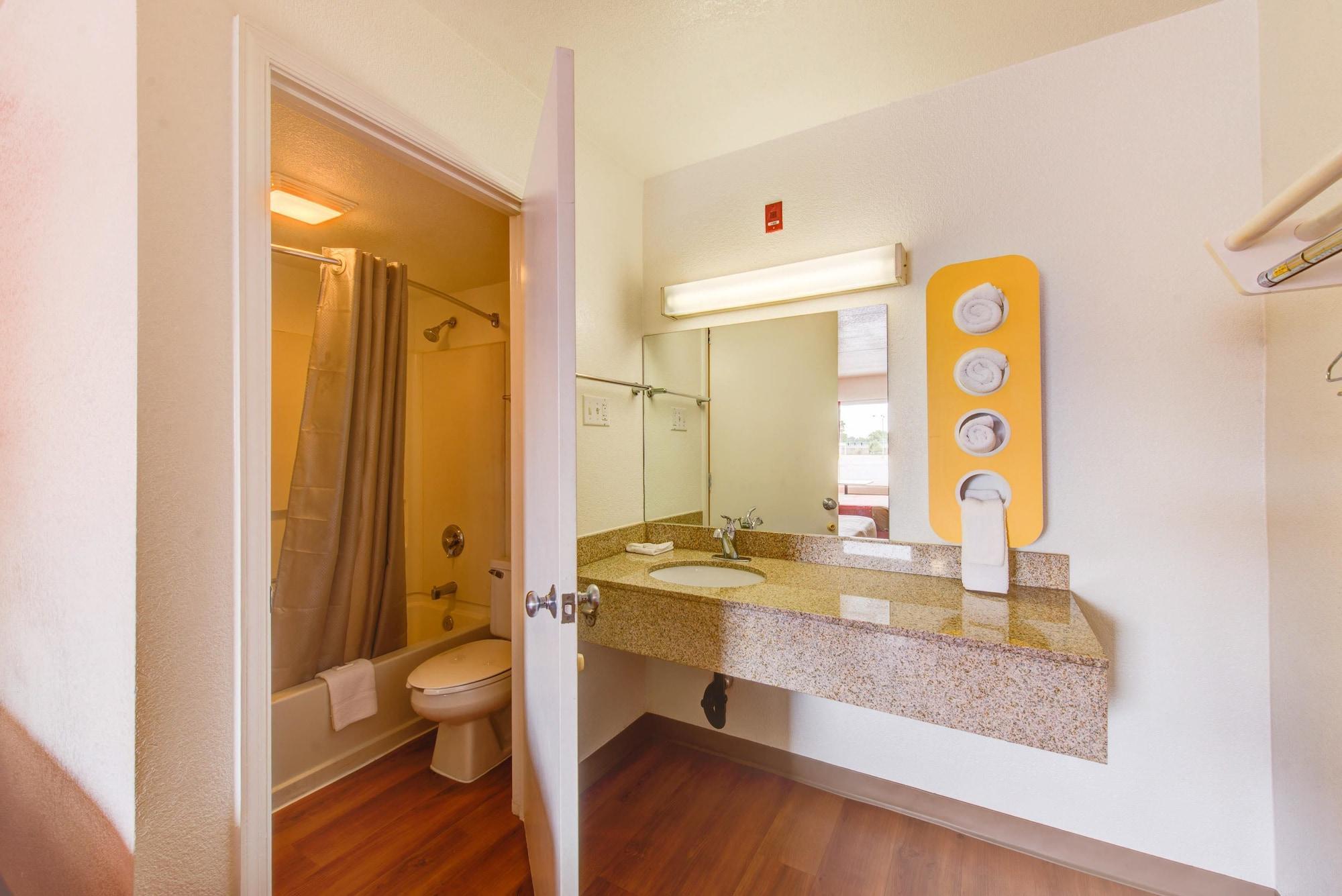 Motel 6-Norfolk, Va Екстериор снимка